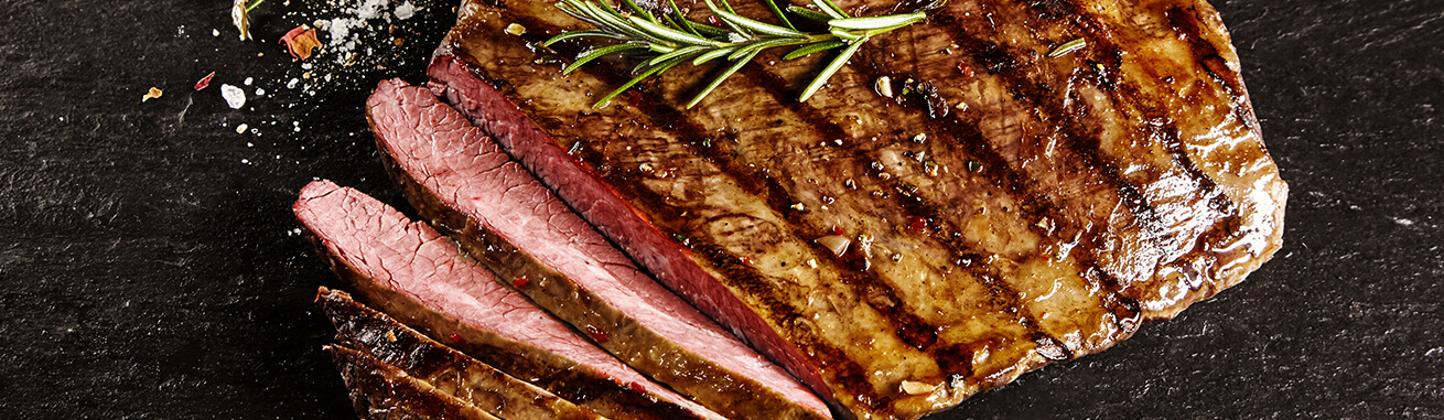 Flank Steak kaufen, Dünnung, Flank, Flanksteak online kaufen ✓ Premium Rindfleisch aus den USA - schnelle Flank Steak Lieferung binnen 24 h.