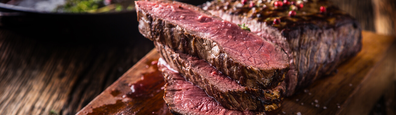 Rindersteak online kaufen ✓ RibEye Steaks ✓ T-Bone ✓ Tomahawk ✓ Porterhouse ✓ Rumpsteaks ✓ Hüftsteaks ✓ Flanksteaks, uvm online bestellen. Schnell geliefert