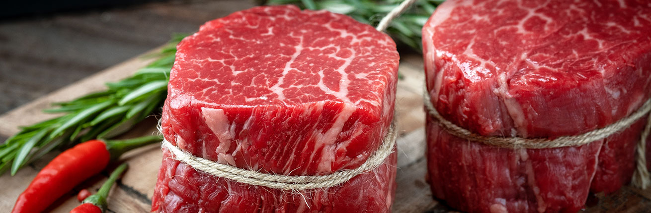 Rinderfilet im Ganzen online kaufen ➤ Premium Rinder Filets im Ganzen ✓ Rinder Lungenbraten kaufen ✓ Filet Steak kaufen im Ganzen!